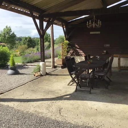 Дом отдыха Maison La Peruse At Les Vergnes Gites Exideuil-sur-Vienne